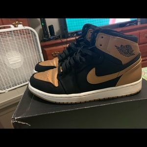 Jordan 1 black and gold